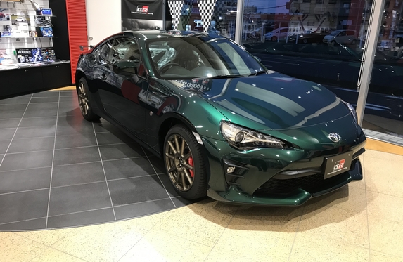 86GTブリティッシュグリーンリミテッドの展示を開始しました！！